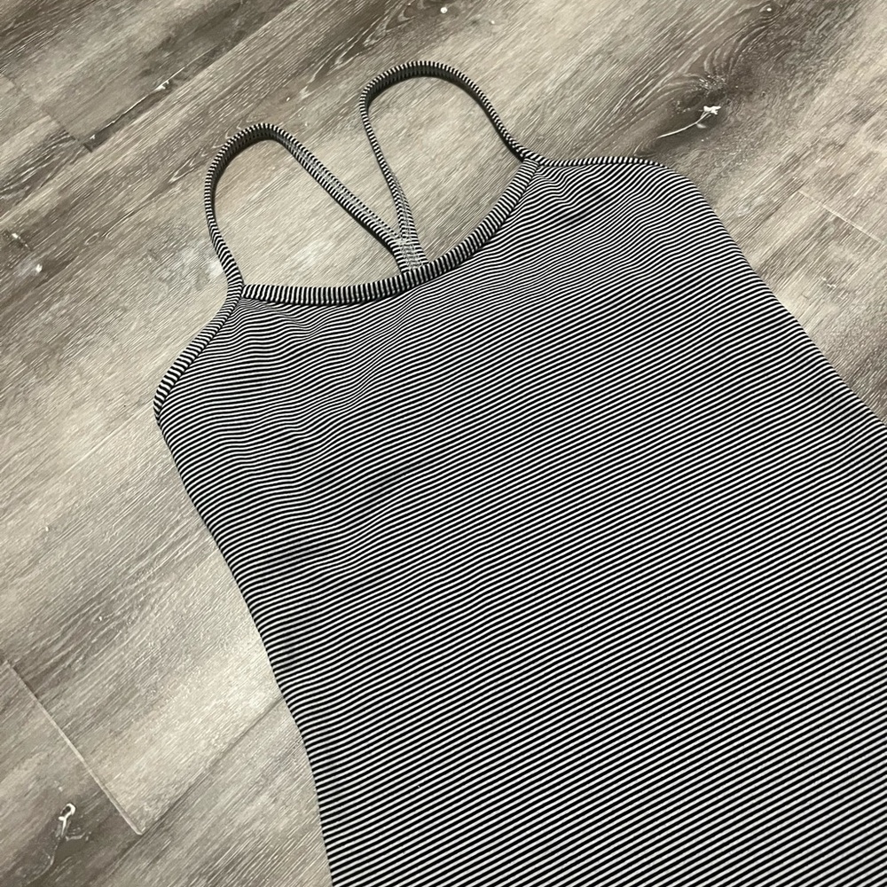 Y back tank top